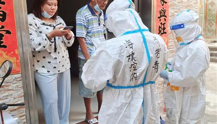 【平凡力量|旅控戰(zhàn)“疫”人物志⑤】貢獻(xiàn)志愿力量 筑起守護(hù)之墻——肖若青：一起努力，海南會(huì)好，彼此理解，守望相助